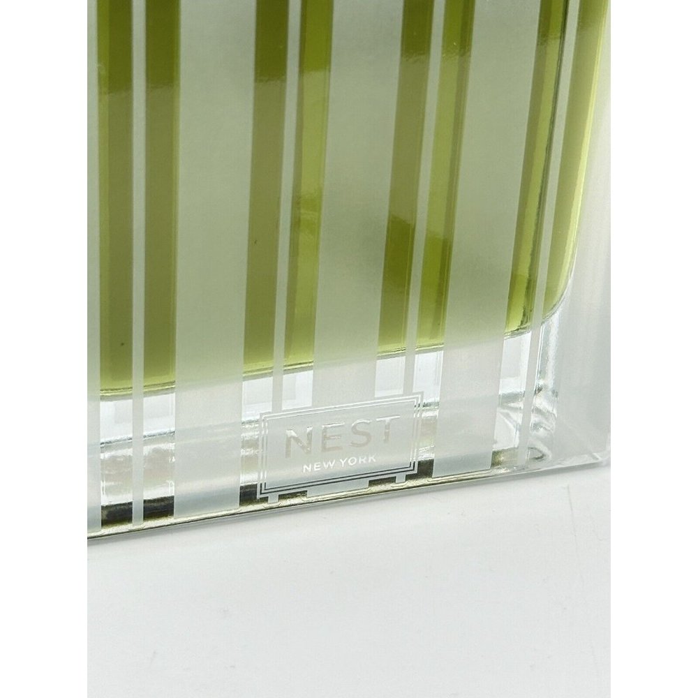 NEST Fragrances Midnight Moss & Vetiver, Reed Diffuser 5.9 fl oz (#1) - Picture 3 of 7